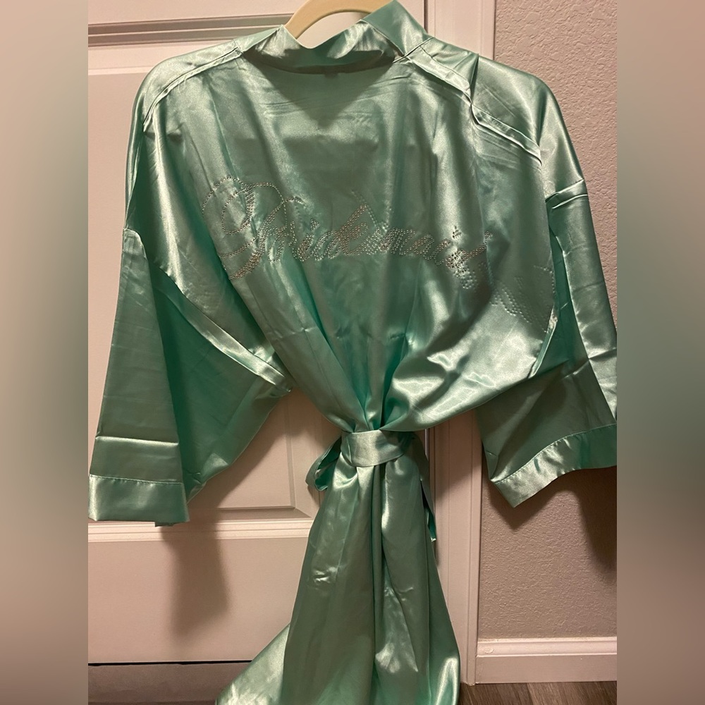 Bridesmaid embellished Robe - Medium- Polyester - Never Been Worn